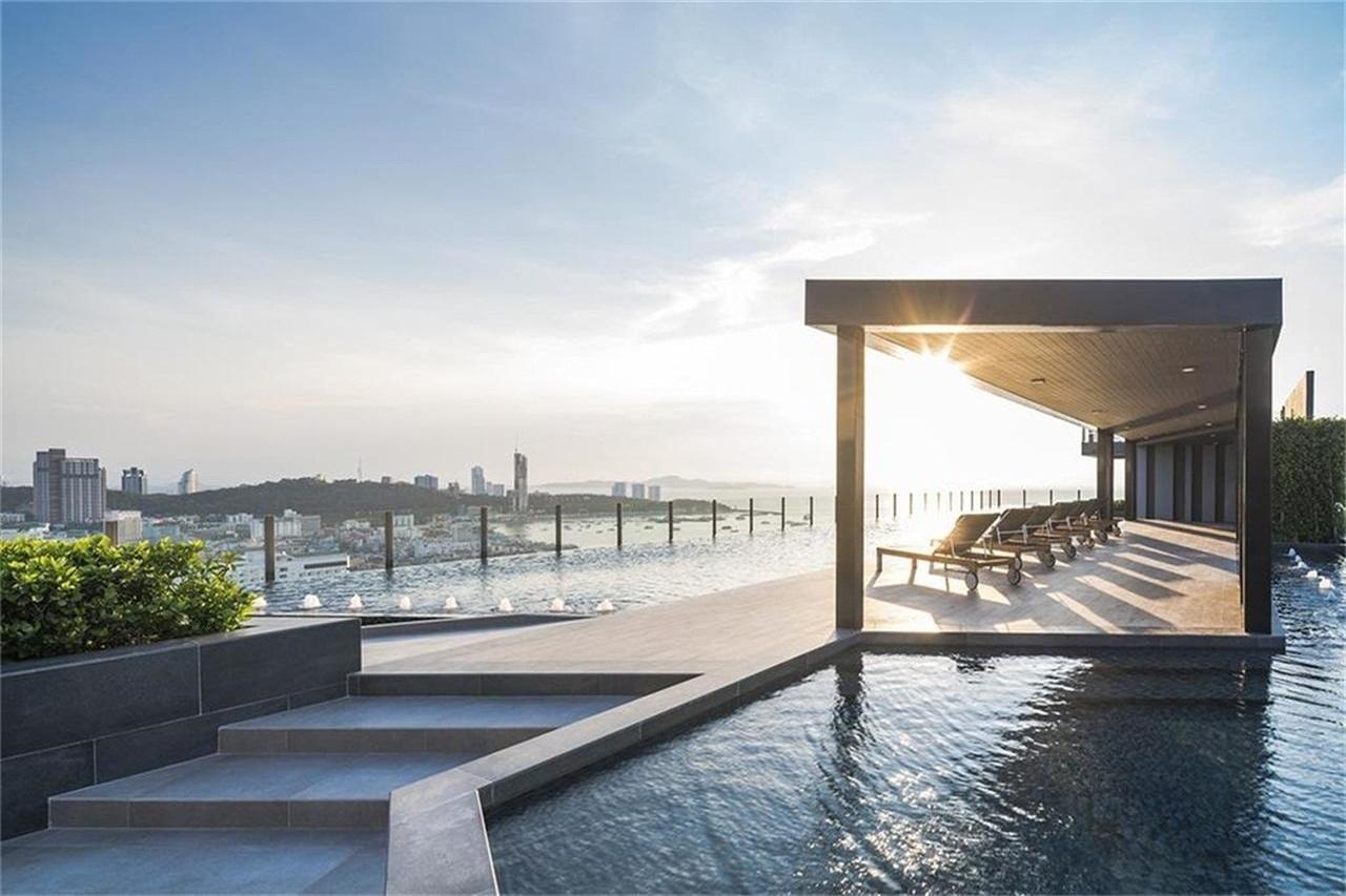 The Base Pattaya Condo Exterior photo